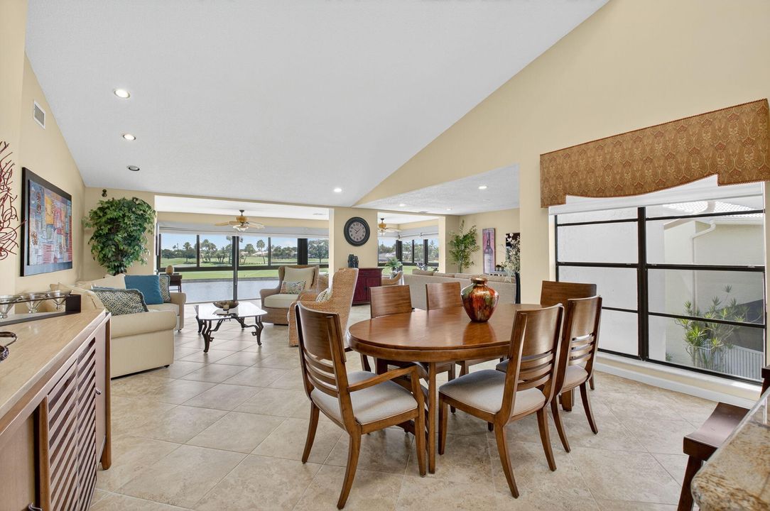 合同活跃: $6,000 (3 贝兹, 2 浴室, 2202 平方英尺)