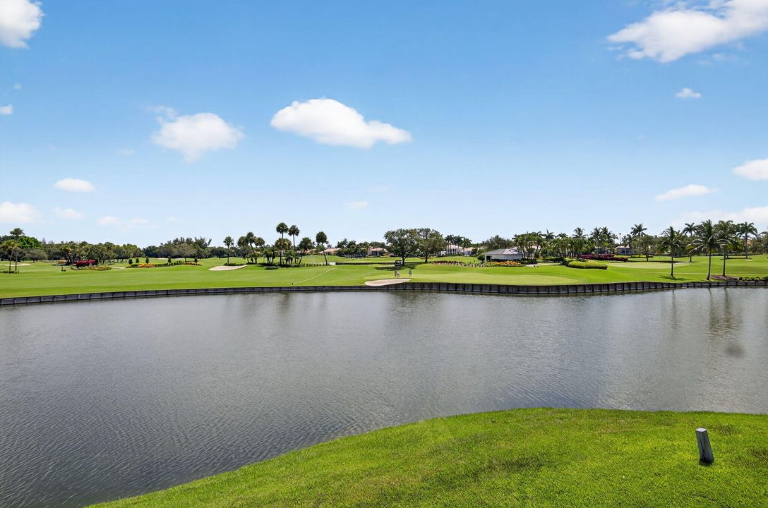 合同活跃: $6,000 (3 贝兹, 2 浴室, 2202 平方英尺)