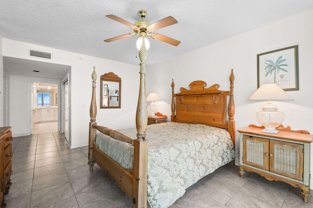 En Venta: $1,050,000 (3 camas, 2 baños, 2369 Pies cuadrados)