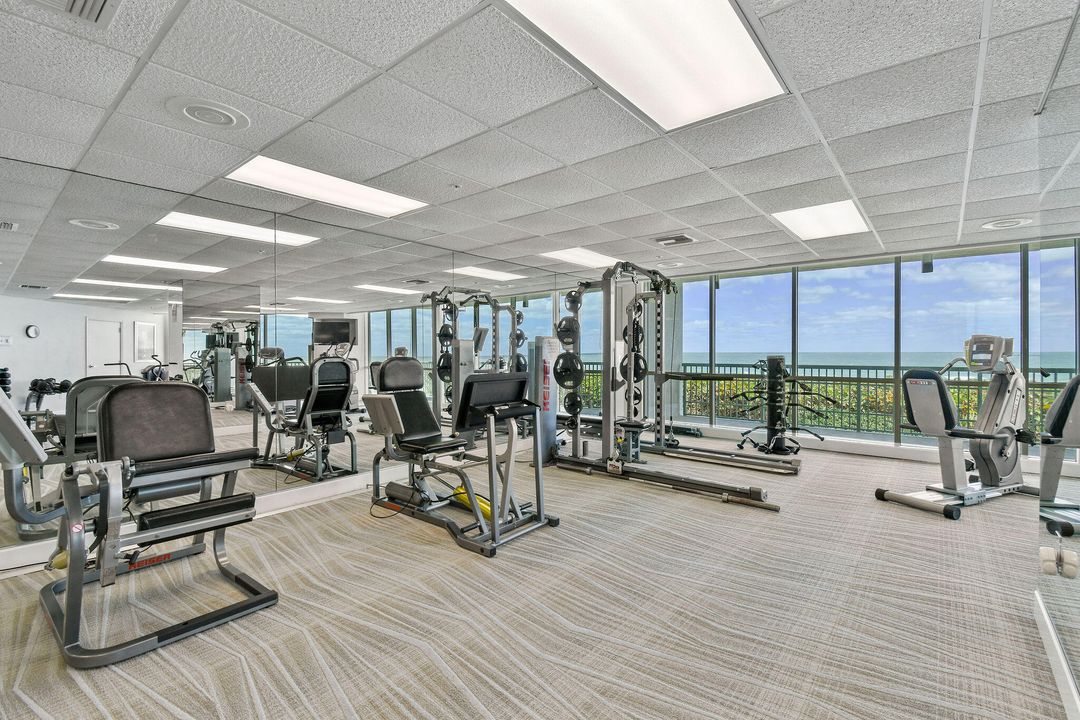 En Venta: $1,050,000 (3 camas, 2 baños, 2369 Pies cuadrados)