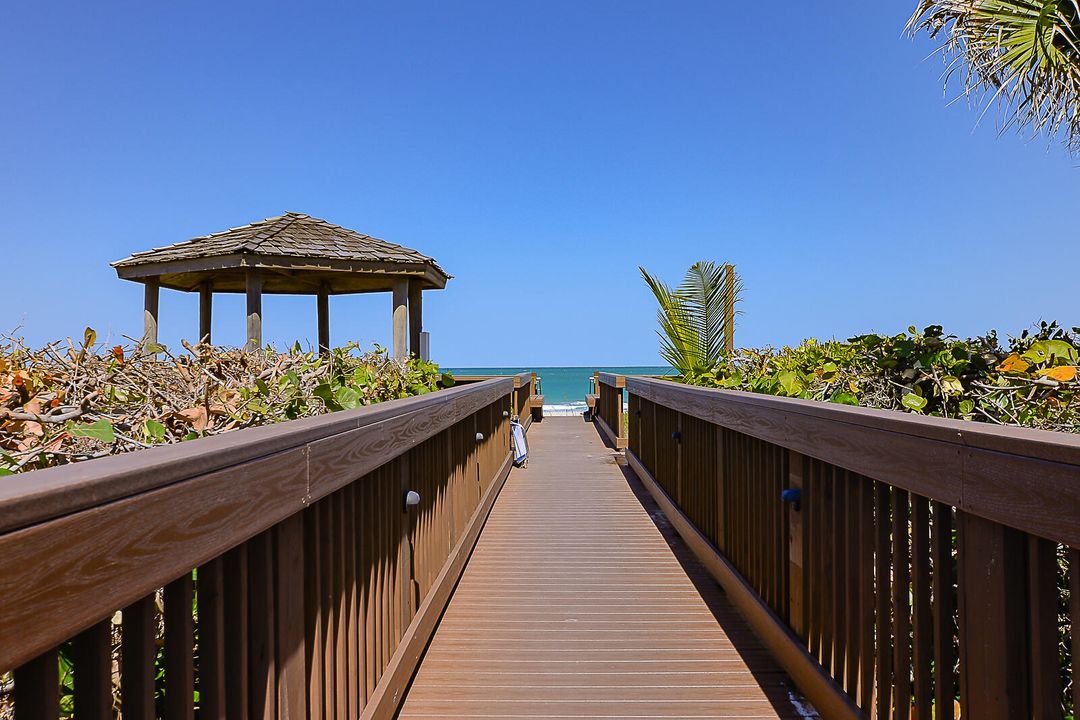 В аренду: $4,000 (3 спален, 3 ванн, 2387 Квадратных фут)