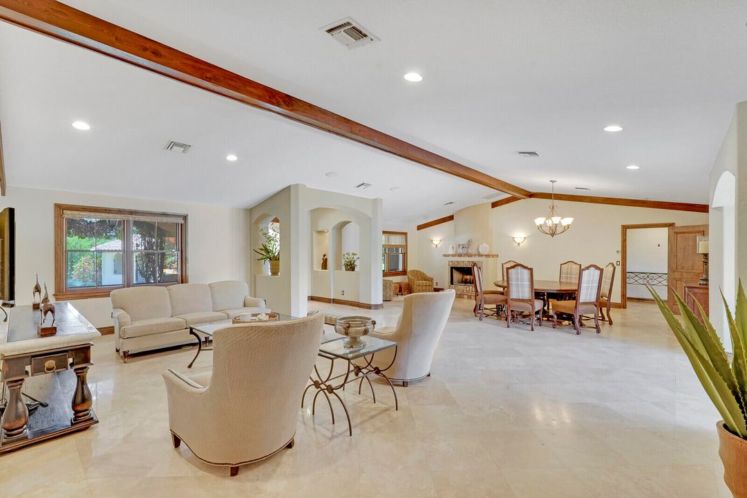 For Rent: $16,000 (4 beds, 4 baths, 5510 Square Feet)