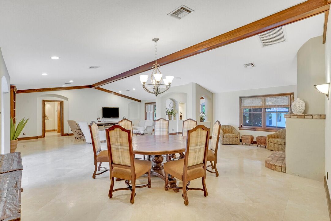 For Rent: $16,000 (4 beds, 4 baths, 5510 Square Feet)