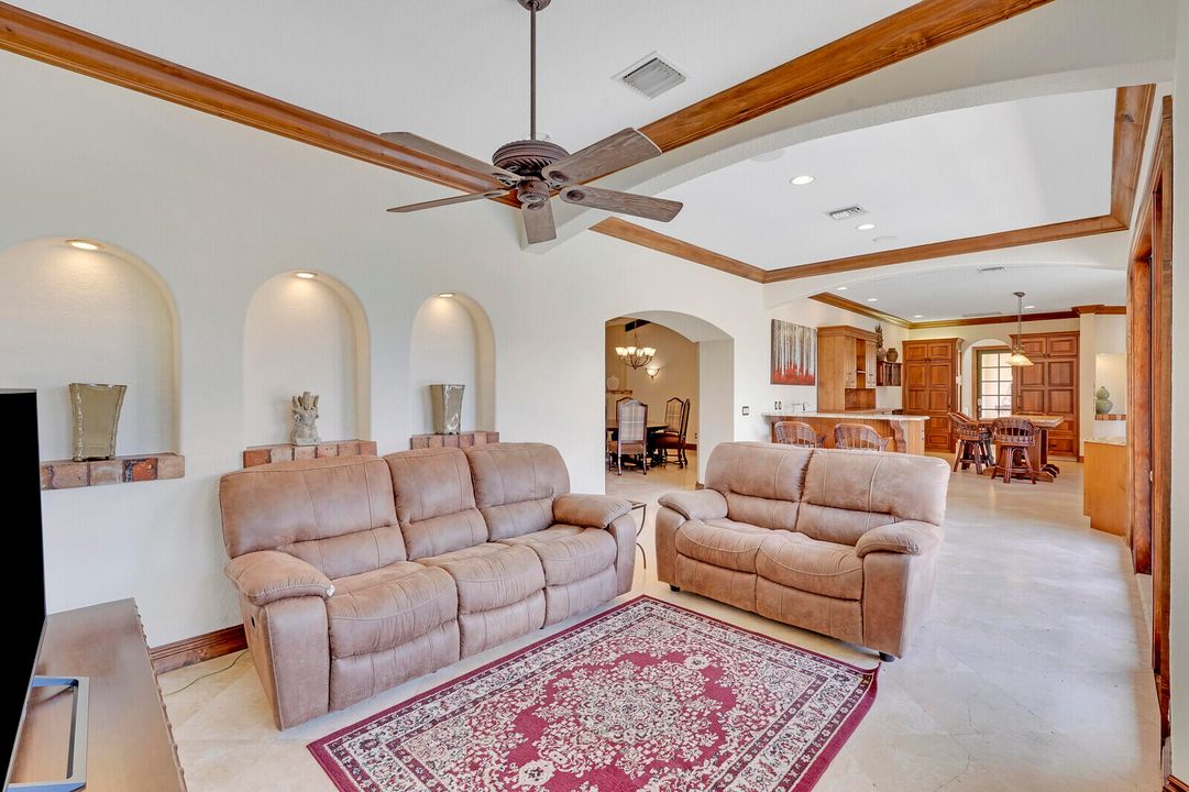 For Rent: $16,000 (4 beds, 4 baths, 5510 Square Feet)