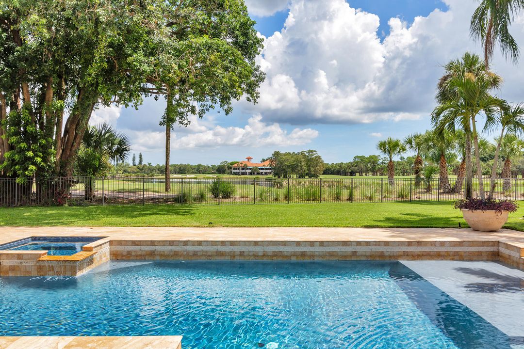 出租: $15,000 (4 贝兹, 4 浴室, 4414 平方英尺)