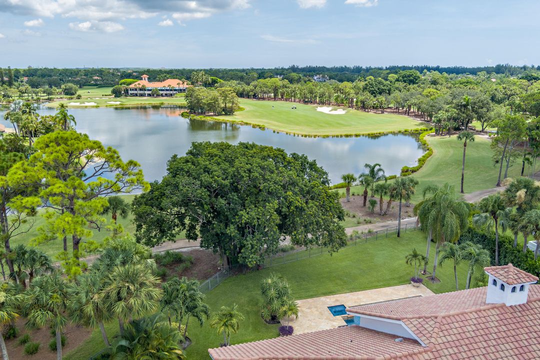 出租: $15,000 (4 贝兹, 4 浴室, 4414 平方英尺)