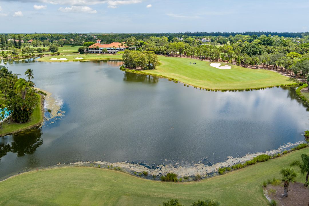 出租: $15,000 (4 贝兹, 4 浴室, 4414 平方英尺)