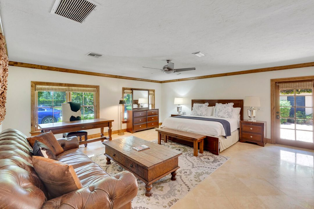 For Rent: $16,000 (4 beds, 4 baths, 5510 Square Feet)