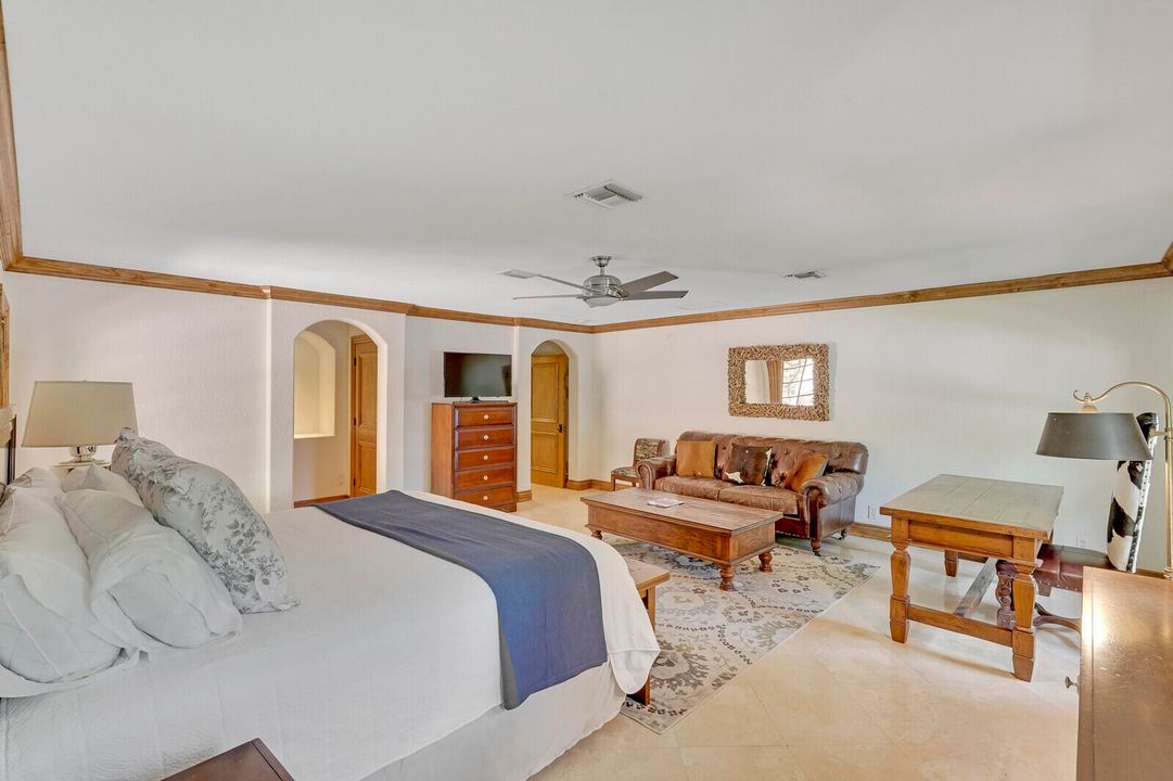 For Rent: $16,000 (4 beds, 4 baths, 5510 Square Feet)