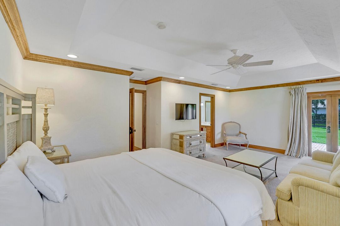 For Rent: $16,000 (4 beds, 4 baths, 5510 Square Feet)