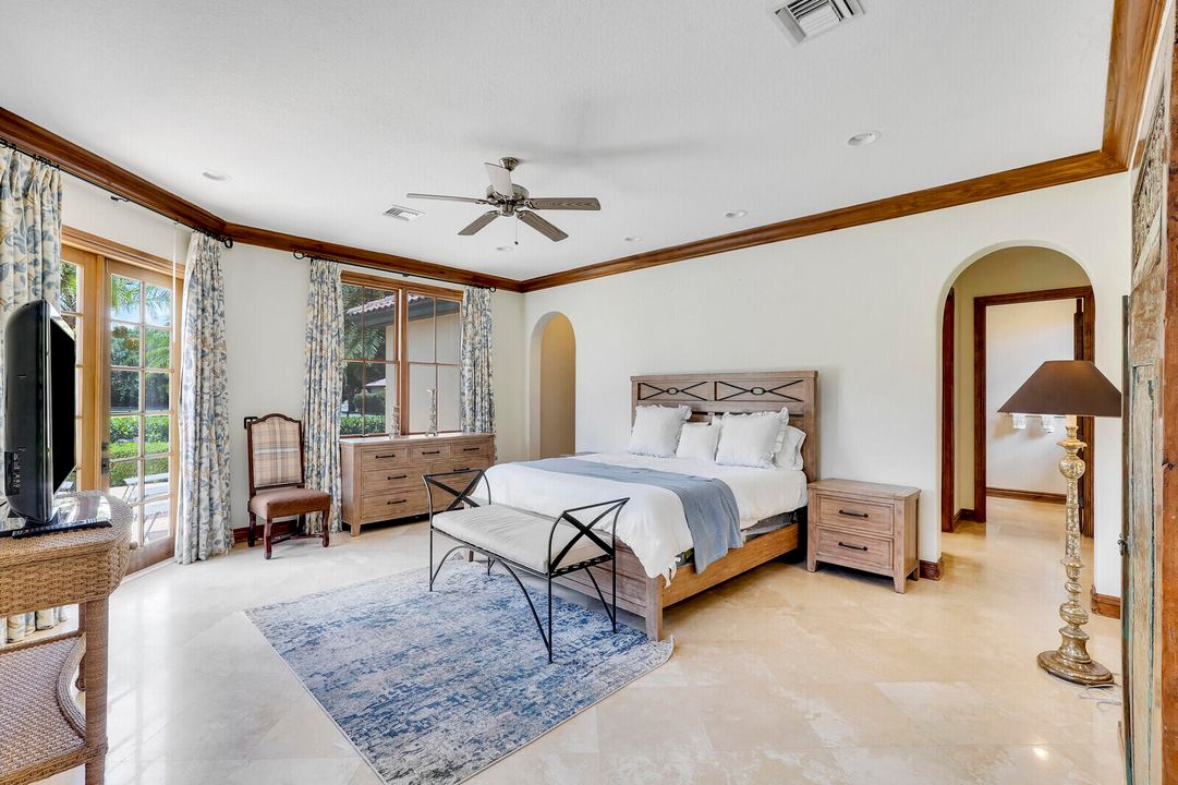 For Rent: $16,000 (4 beds, 4 baths, 5510 Square Feet)