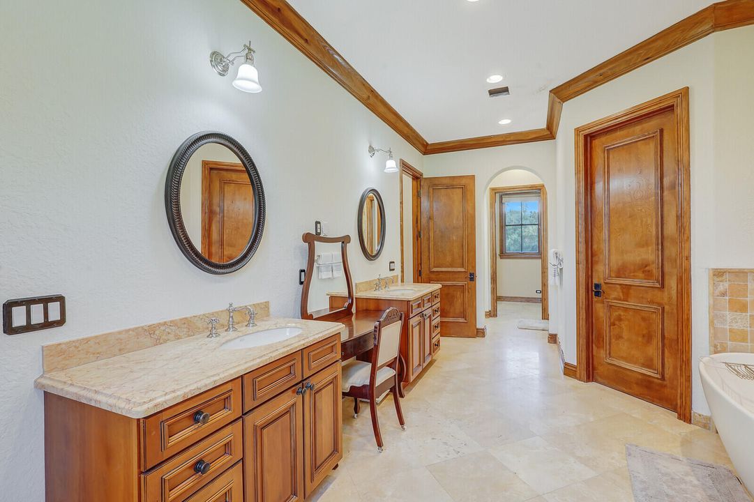 For Rent: $16,000 (4 beds, 4 baths, 5510 Square Feet)