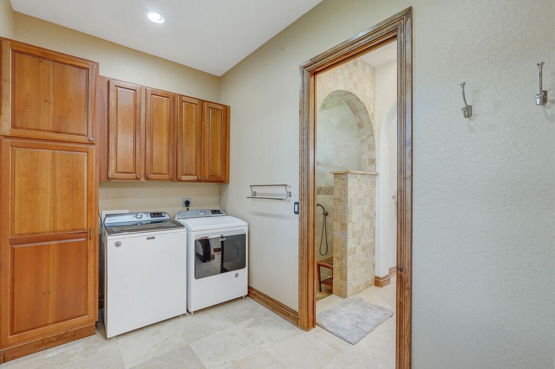 For Rent: $16,000 (4 beds, 4 baths, 5510 Square Feet)