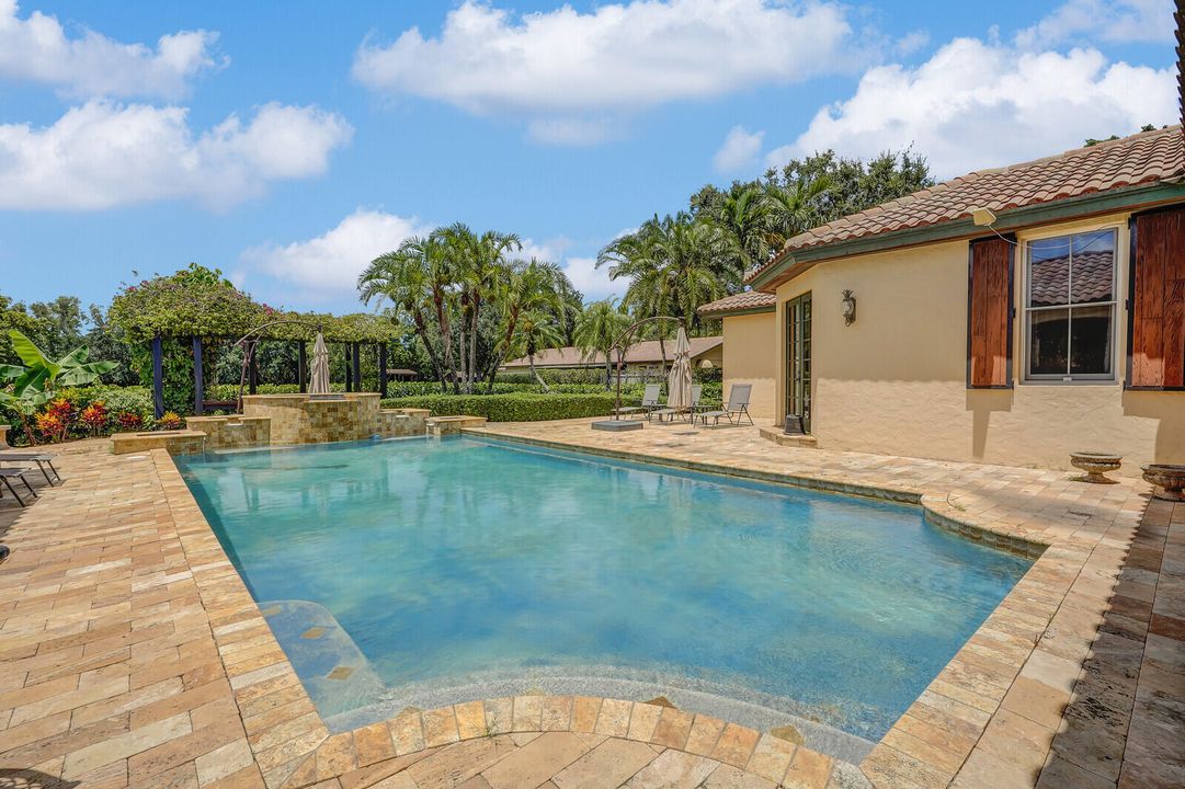 For Rent: $16,000 (4 beds, 4 baths, 5510 Square Feet)