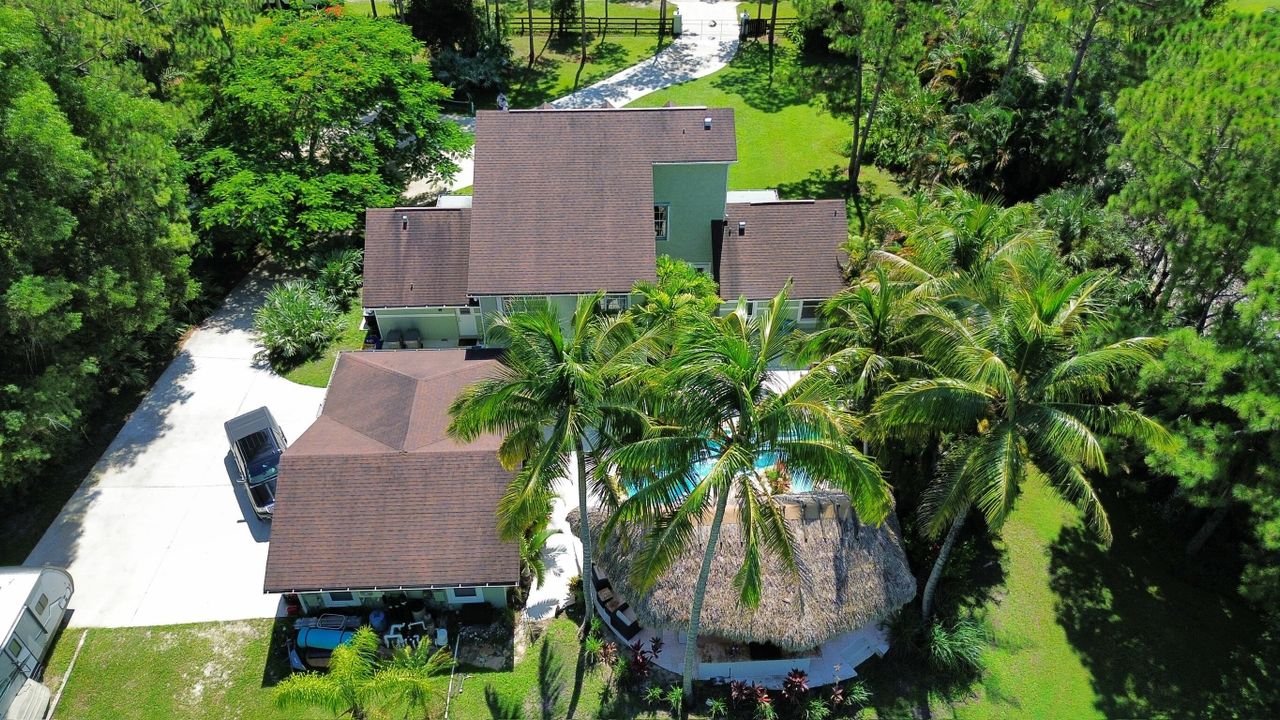 На продажу: $2,100,000 (4 спален, 2 ванн, 3766 Квадратных фут)