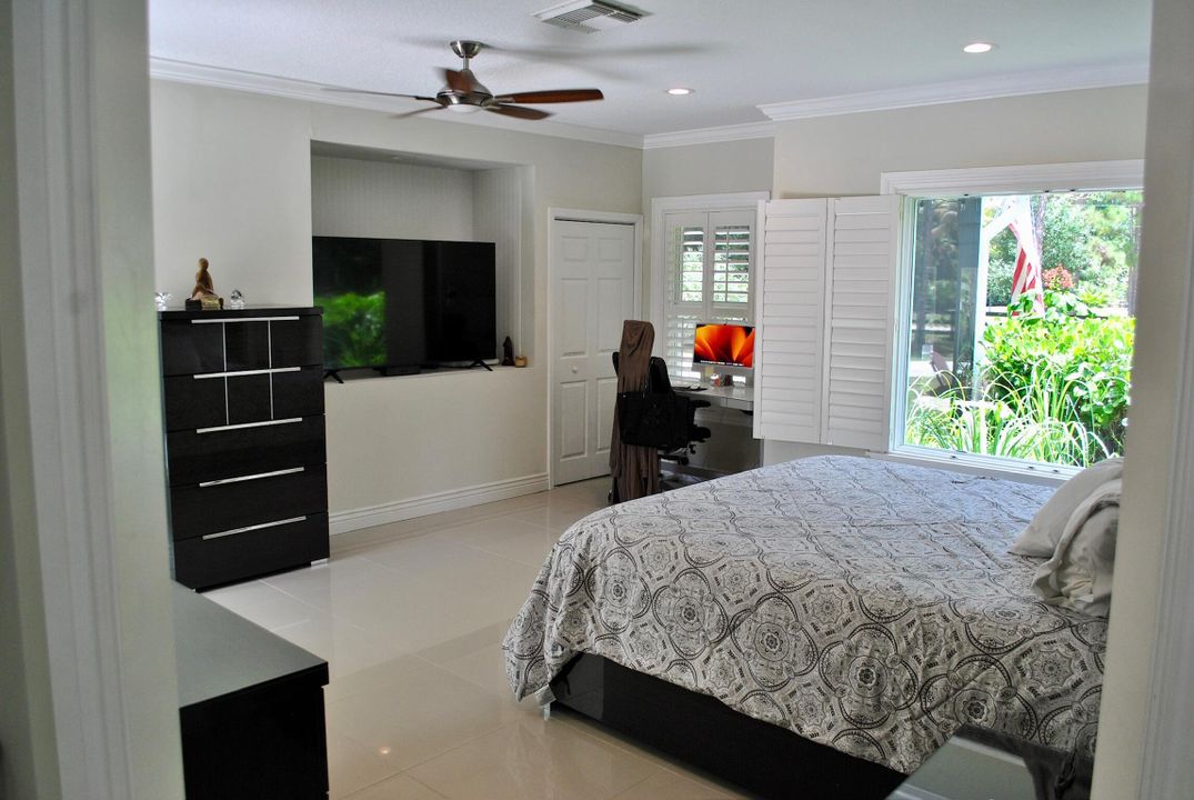 На продажу: $2,100,000 (4 спален, 2 ванн, 3766 Квадратных фут)