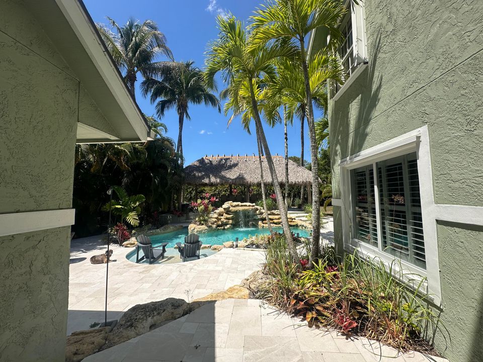 На продажу: $2,100,000 (4 спален, 2 ванн, 3766 Квадратных фут)