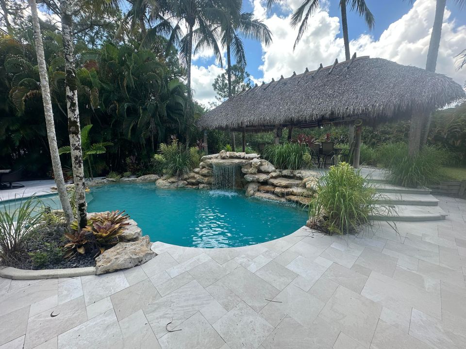 На продажу: $2,100,000 (4 спален, 2 ванн, 3766 Квадратных фут)