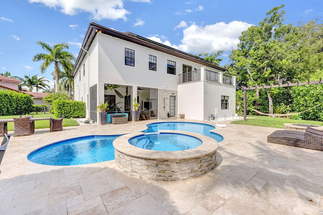 Active With Contract: $1,889,000 (6 beds, 4 baths, 4441 Square Feet)