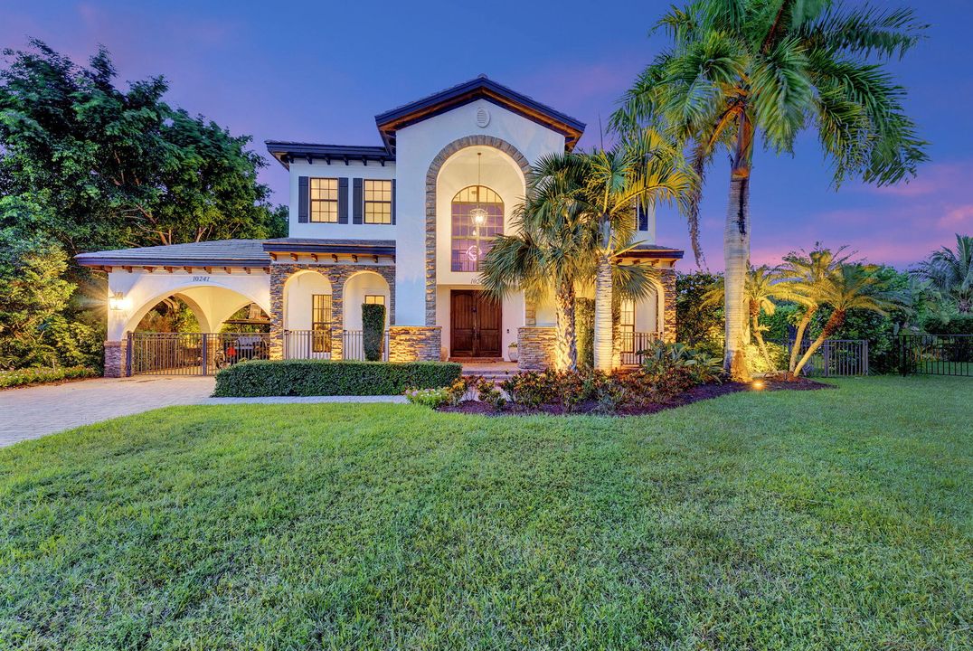 Active With Contract: $1,889,000 (6 beds, 4 baths, 4441 Square Feet)