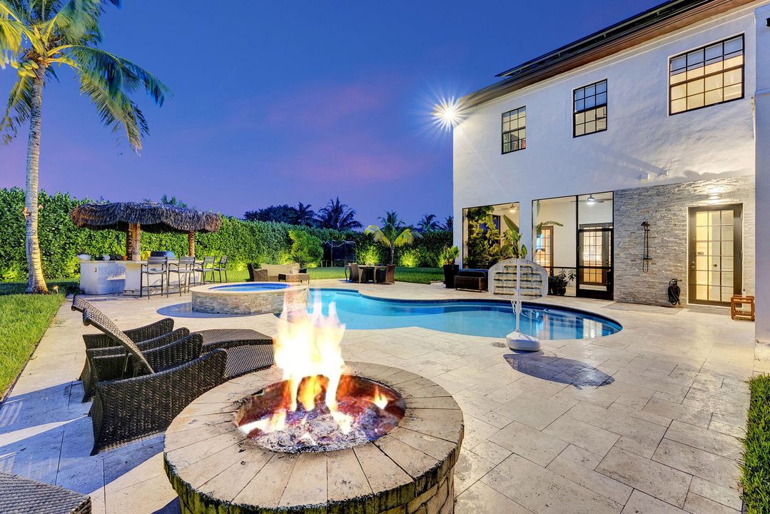 Active With Contract: $1,889,000 (6 beds, 4 baths, 4441 Square Feet)