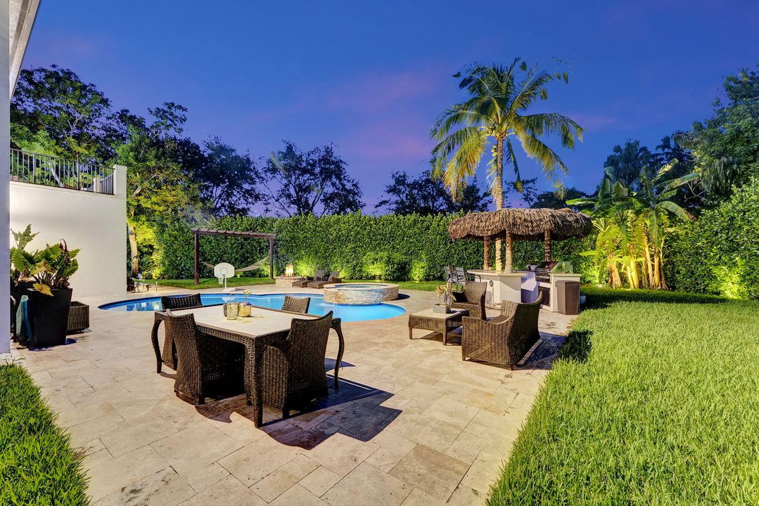 Active With Contract: $1,889,000 (6 beds, 4 baths, 4441 Square Feet)