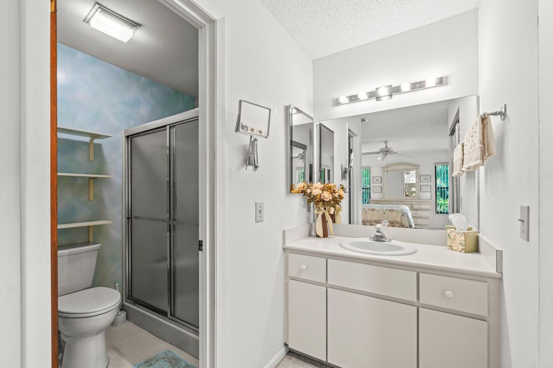 For Sale: $329,900 (2 beds, 2 baths, 1638 Square Feet)