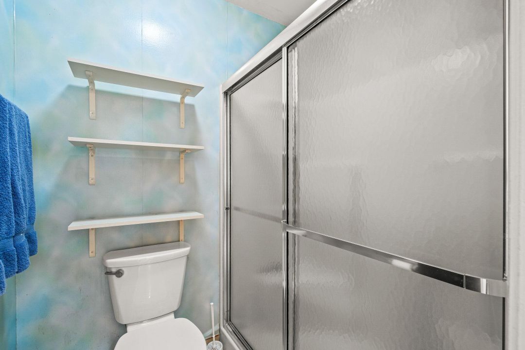 For Sale: $329,900 (2 beds, 2 baths, 1638 Square Feet)