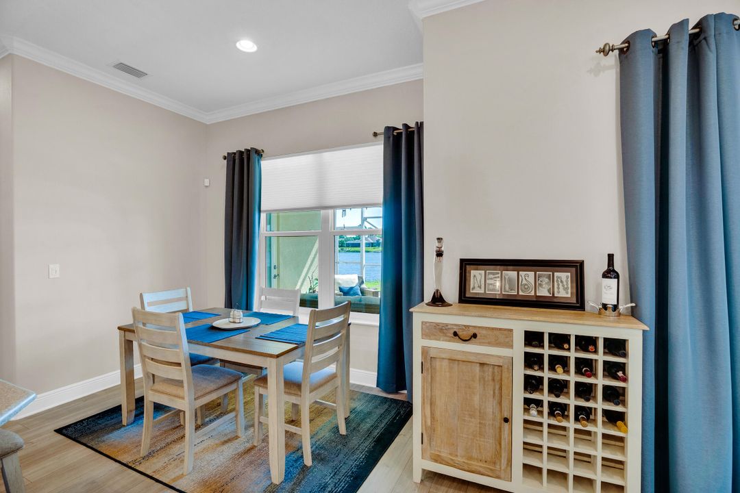 For Sale: $699,900 (4 beds, 3 baths, 2649 Square Feet)