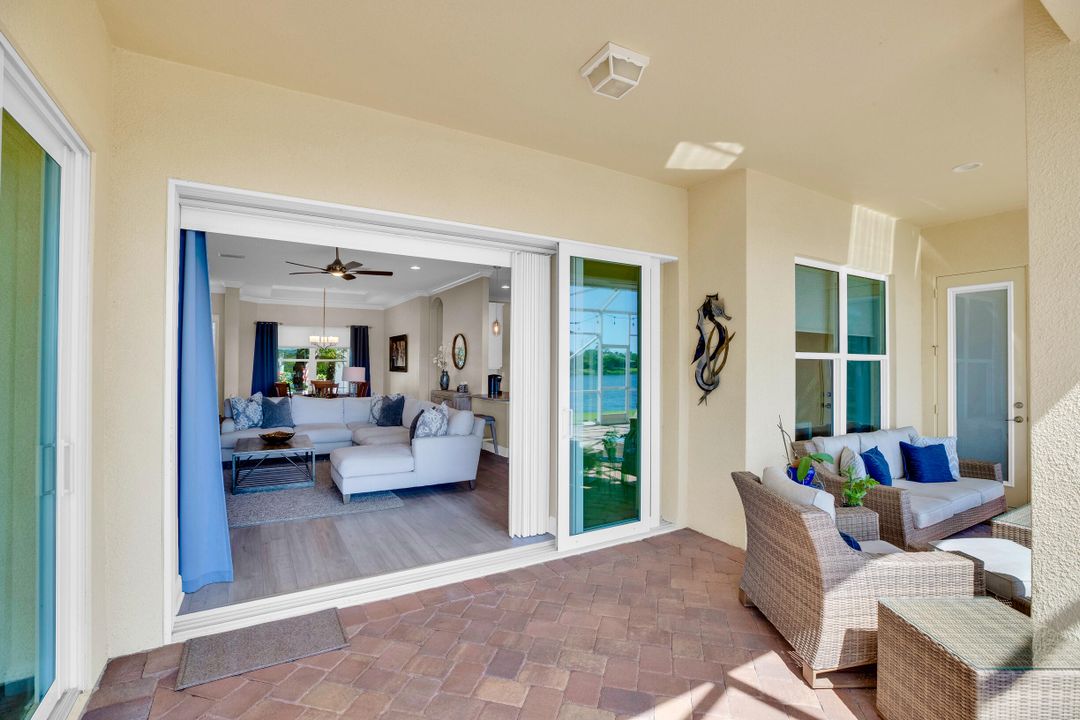 For Sale: $699,900 (4 beds, 3 baths, 2649 Square Feet)