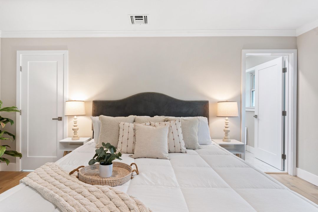 For Sale: $1,920,000 (4 beds, 4 baths, 3297 Square Feet)