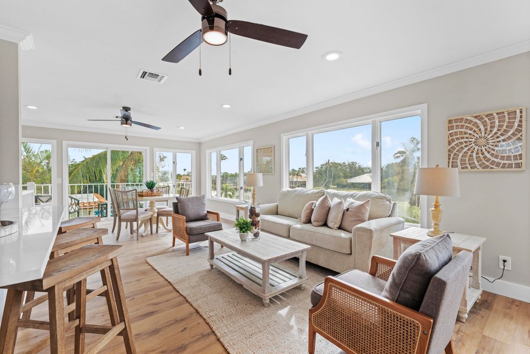 For Sale: $1,920,000 (4 beds, 4 baths, 3297 Square Feet)