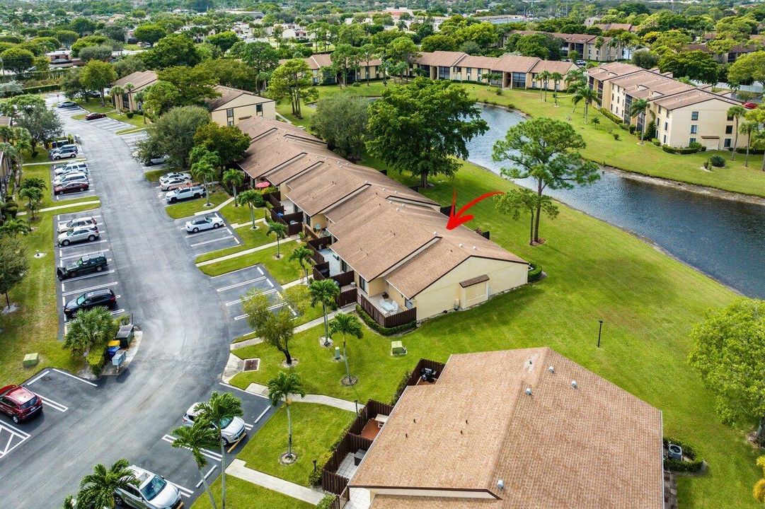 For Sale: $299,000 (2 beds, 2 baths, 1370 Square Feet)