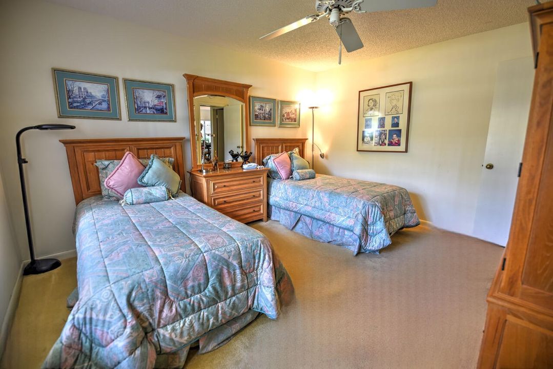 For Sale: $49,000 (2 beds, 2 baths, 1429 Square Feet)