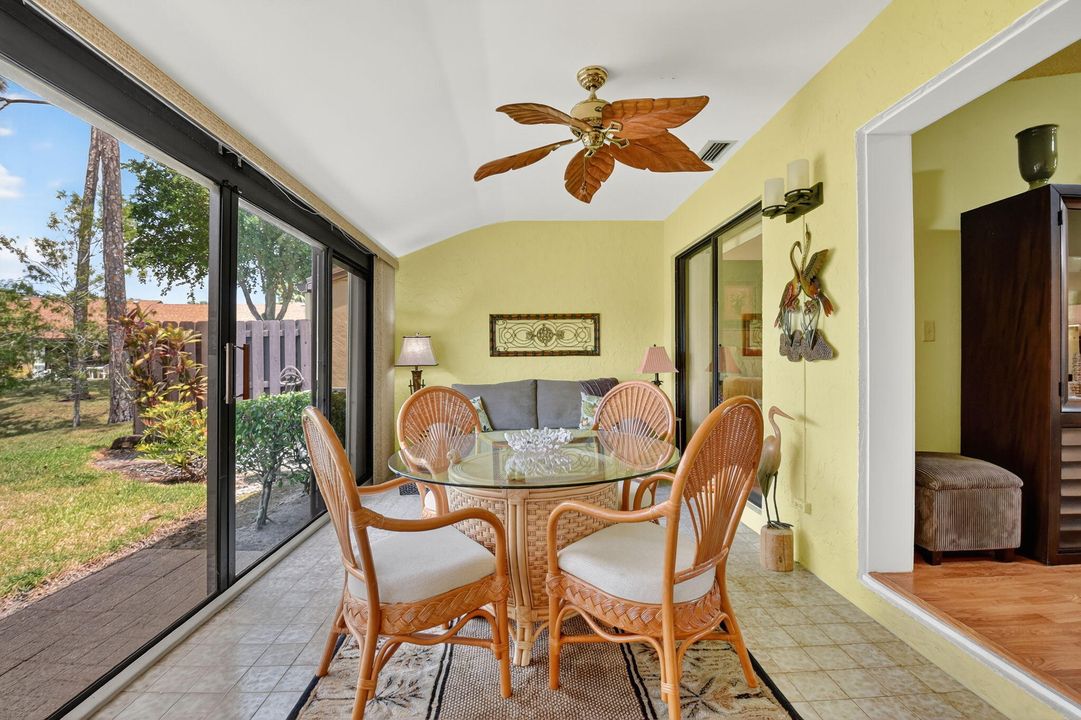 待售: $275,000 (2 贝兹, 2 浴室, 1370 平方英尺)