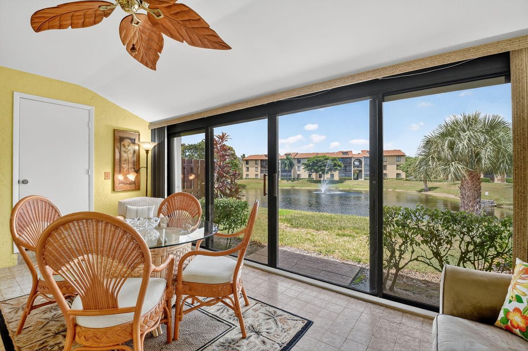 待售: $275,000 (2 贝兹, 2 浴室, 1370 平方英尺)