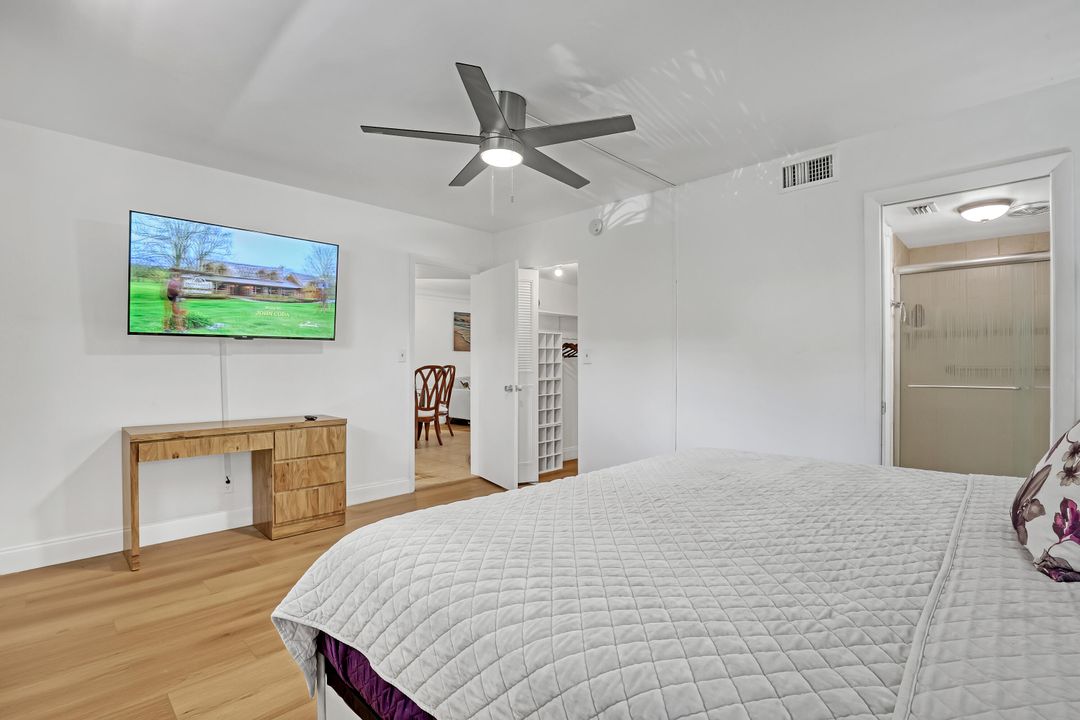 Active With Contract: $95,000 (2 beds, 1 baths, 894 Square Feet)