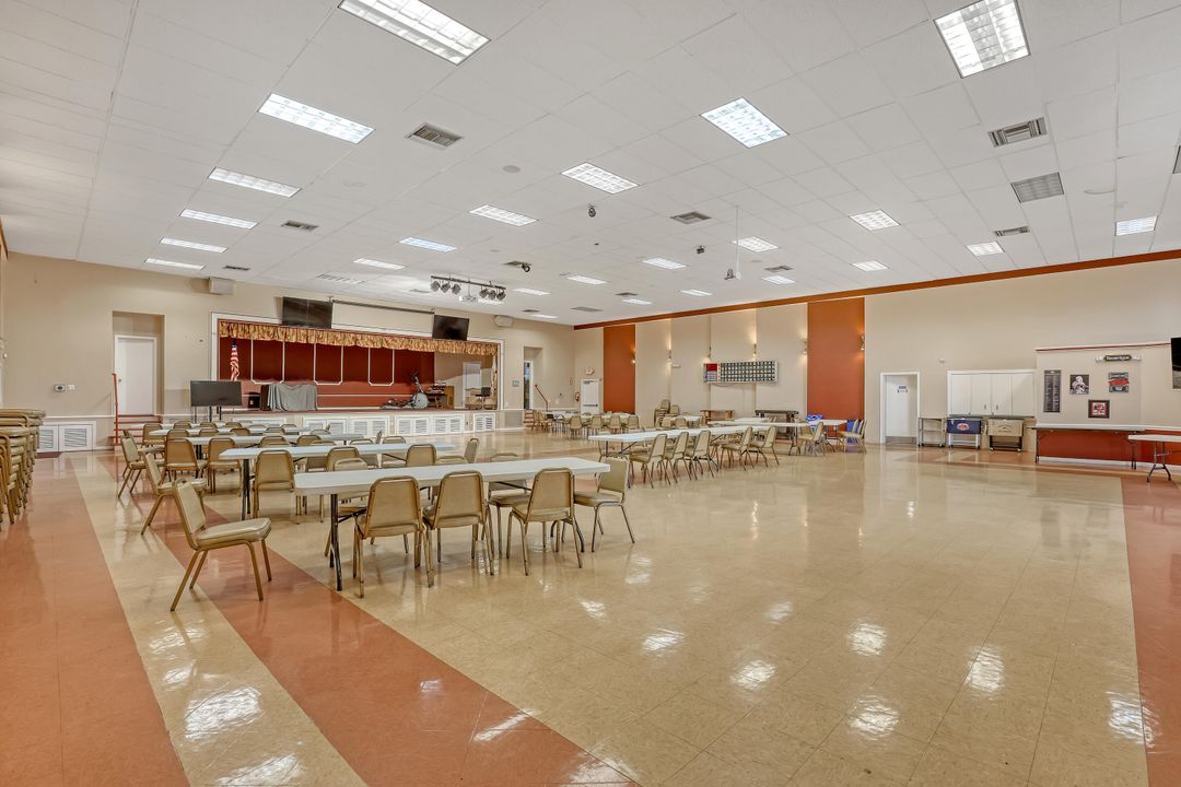 Active With Contract: $95,000 (2 beds, 1 baths, 894 Square Feet)