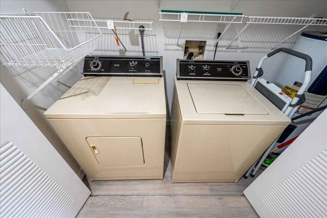 For Sale: $219,900 (2 beds, 2 baths, 1409 Square Feet)