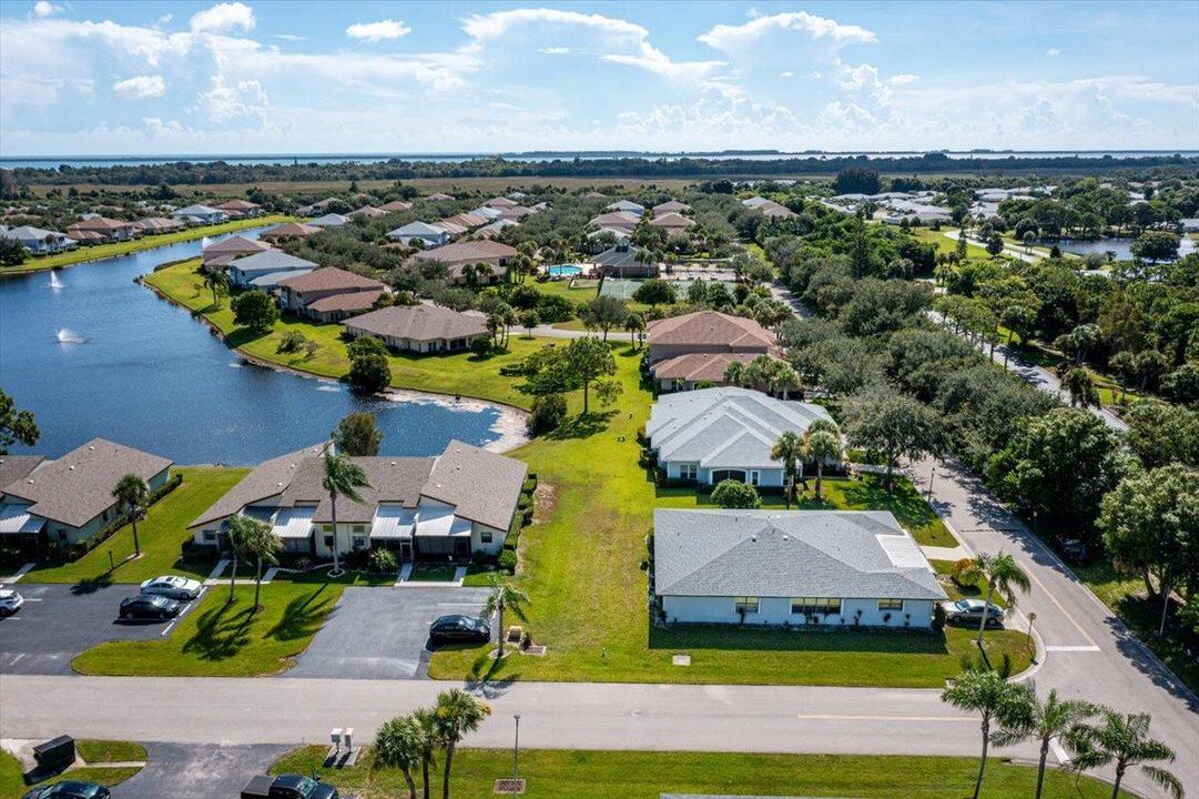 For Sale: $219,900 (2 beds, 2 baths, 1409 Square Feet)