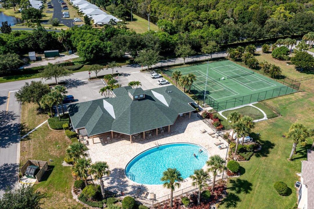 For Sale: $219,900 (2 beds, 2 baths, 1409 Square Feet)