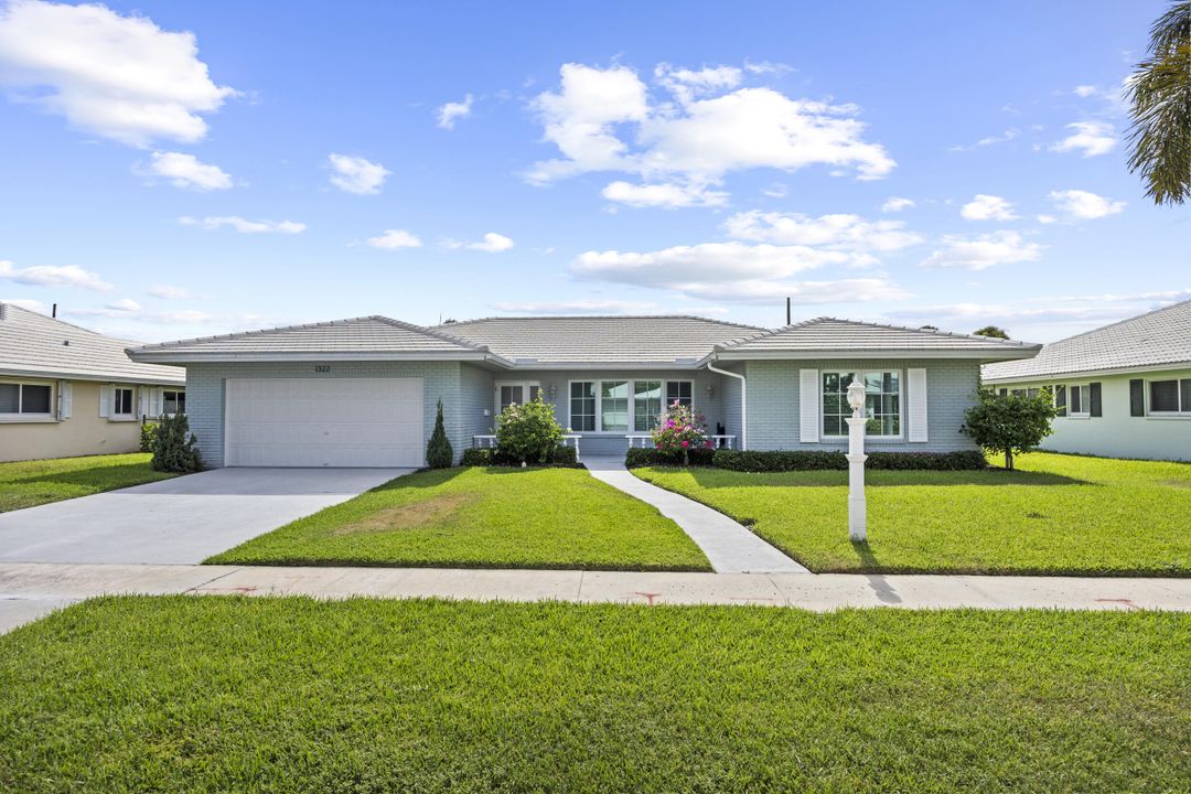 Recientemente alquilado: $5,750 (3 camas, 2 baños, 1945 Pies cuadrados)