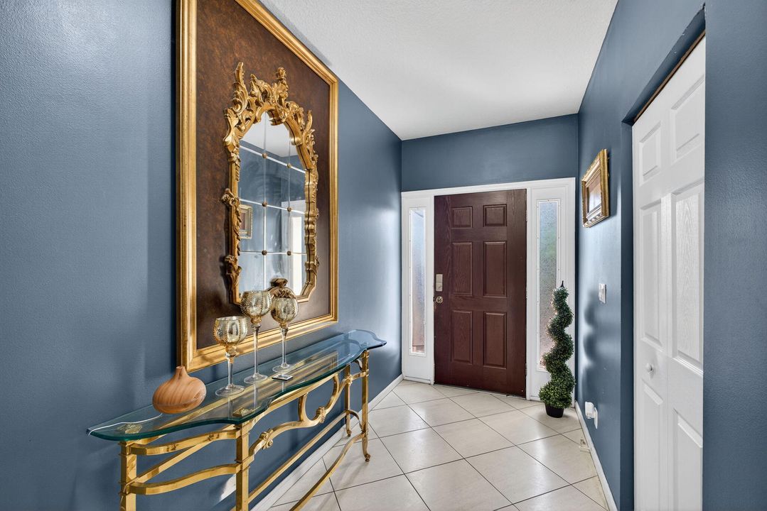 待售: $365,000 (3 贝兹, 2 浴室, 1715 平方英尺)