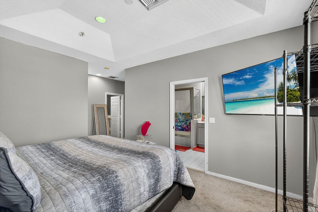 待售: $365,000 (3 贝兹, 2 浴室, 1715 平方英尺)