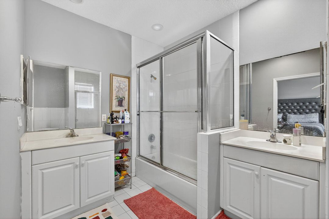 待售: $365,000 (3 贝兹, 2 浴室, 1715 平方英尺)