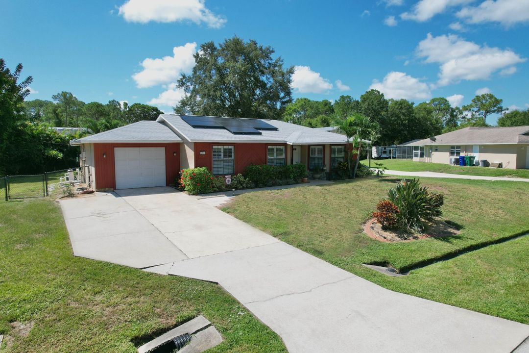 Active With Contract: $355,000 (2 beds, 2 baths, 1516 Square Feet)