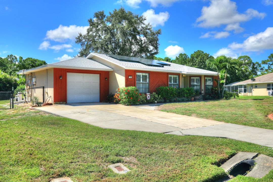 Active With Contract: $355,000 (2 beds, 2 baths, 1516 Square Feet)