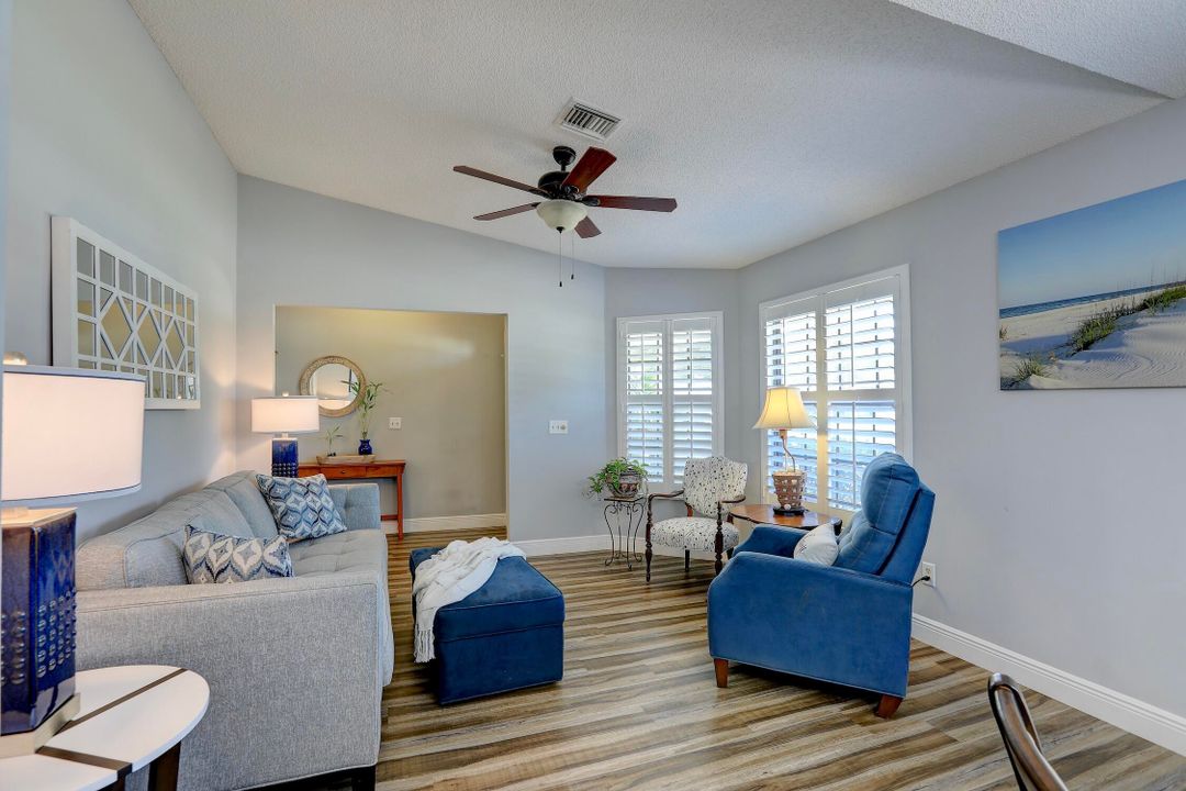 Active With Contract: $355,000 (2 beds, 2 baths, 1516 Square Feet)