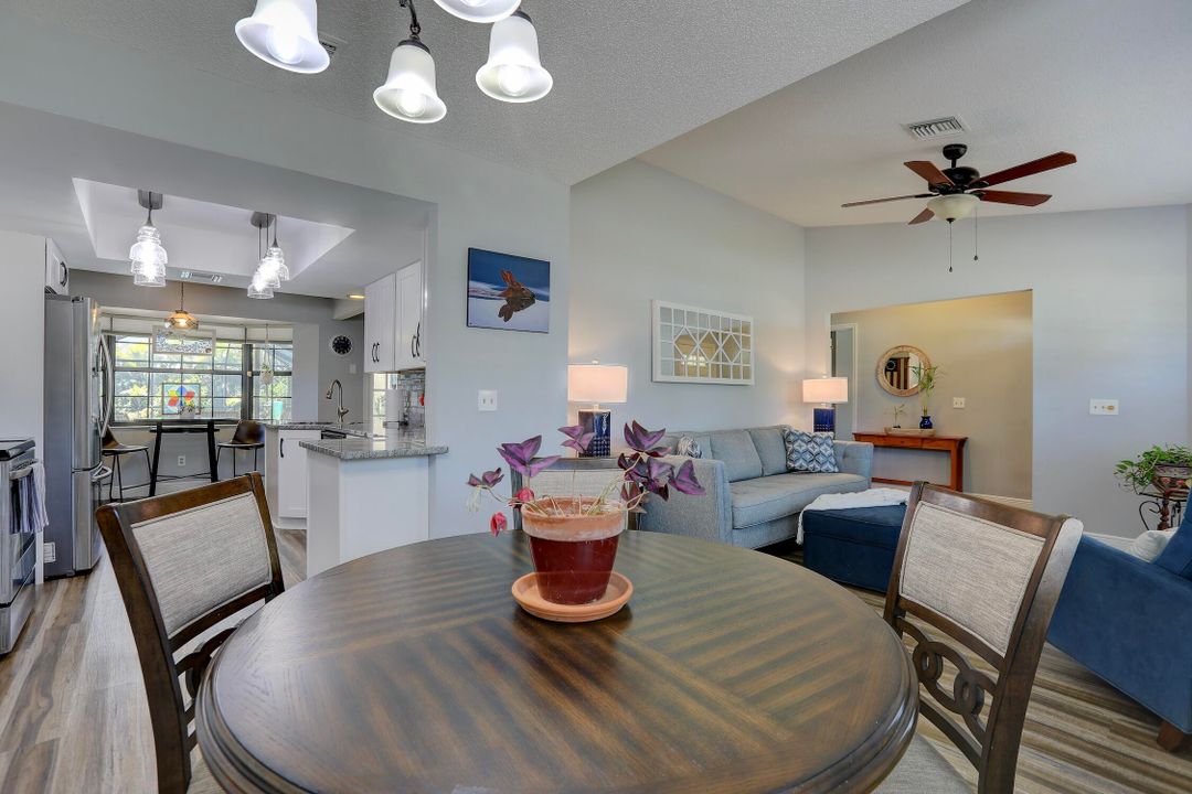 Active With Contract: $355,000 (2 beds, 2 baths, 1516 Square Feet)