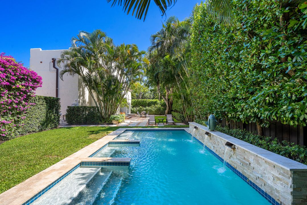 For Rent: $24,000 (3 beds, 2 baths, 2576 Square Feet)